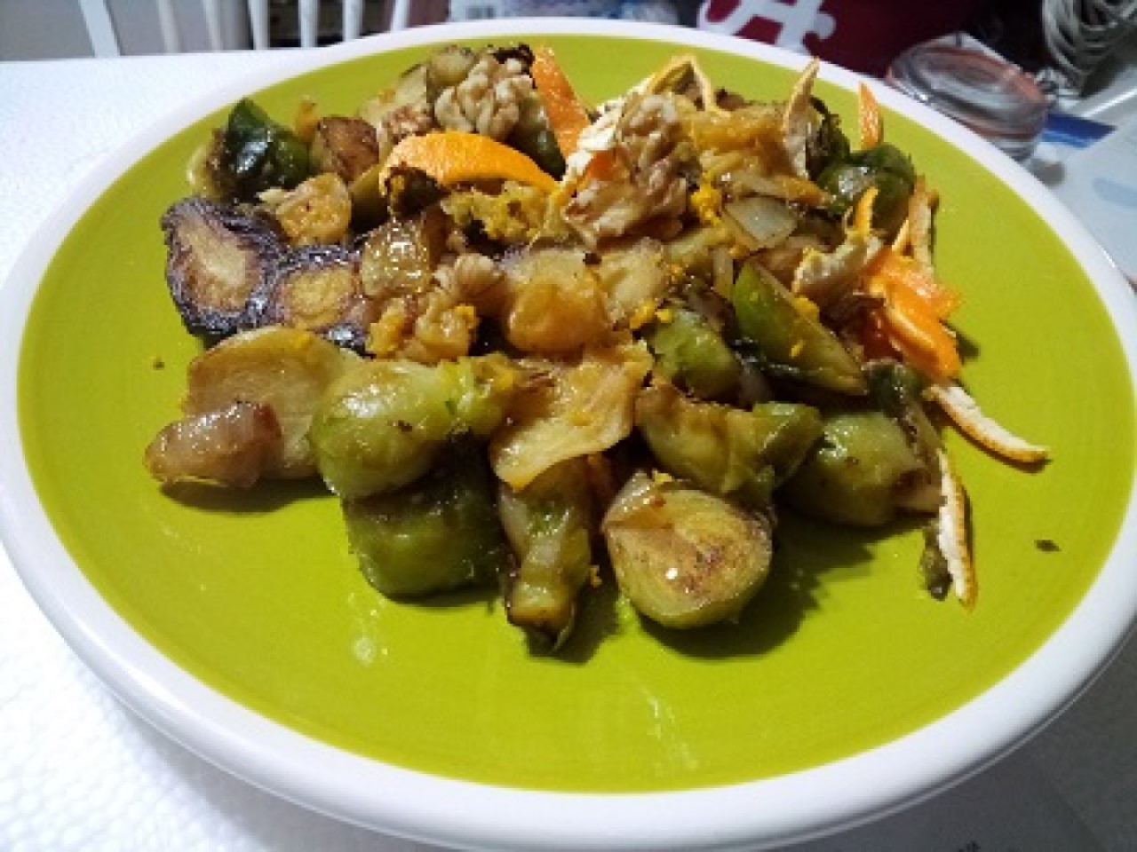 Browned Brussels Sprouts with Orange and Walnuts anita842