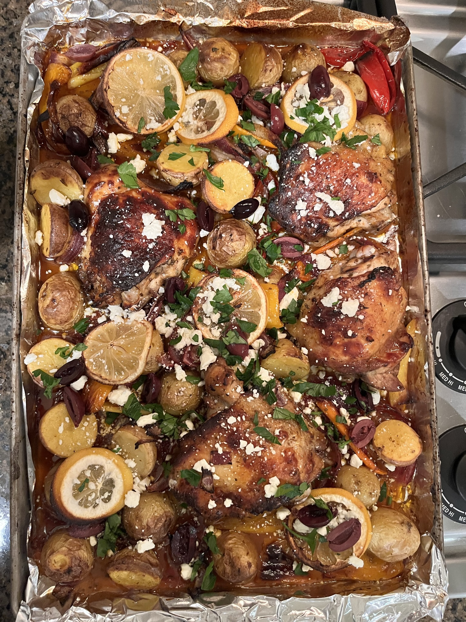 Mediterranean Chicken Sheet Pan Dinner 