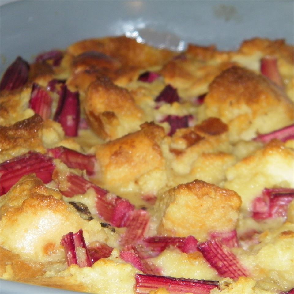  dated Fashioned Rhubarb Bread Pudding