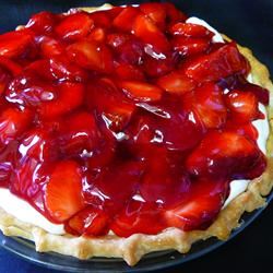 Strawberry Cream Pie To Die For 
