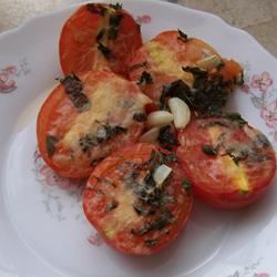 Roasted Roma Tomatoes and Garlic 