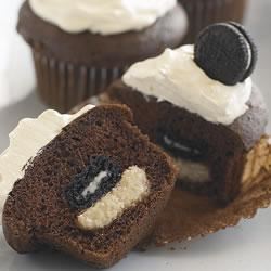 Mini OREO Surprise Cupcakes 