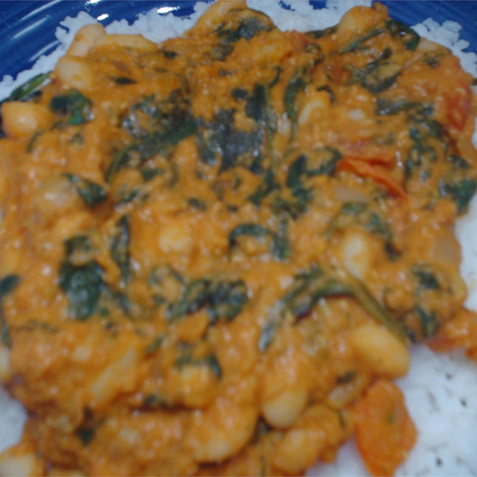 Spinach, Red Lentil, and Bean Curry 