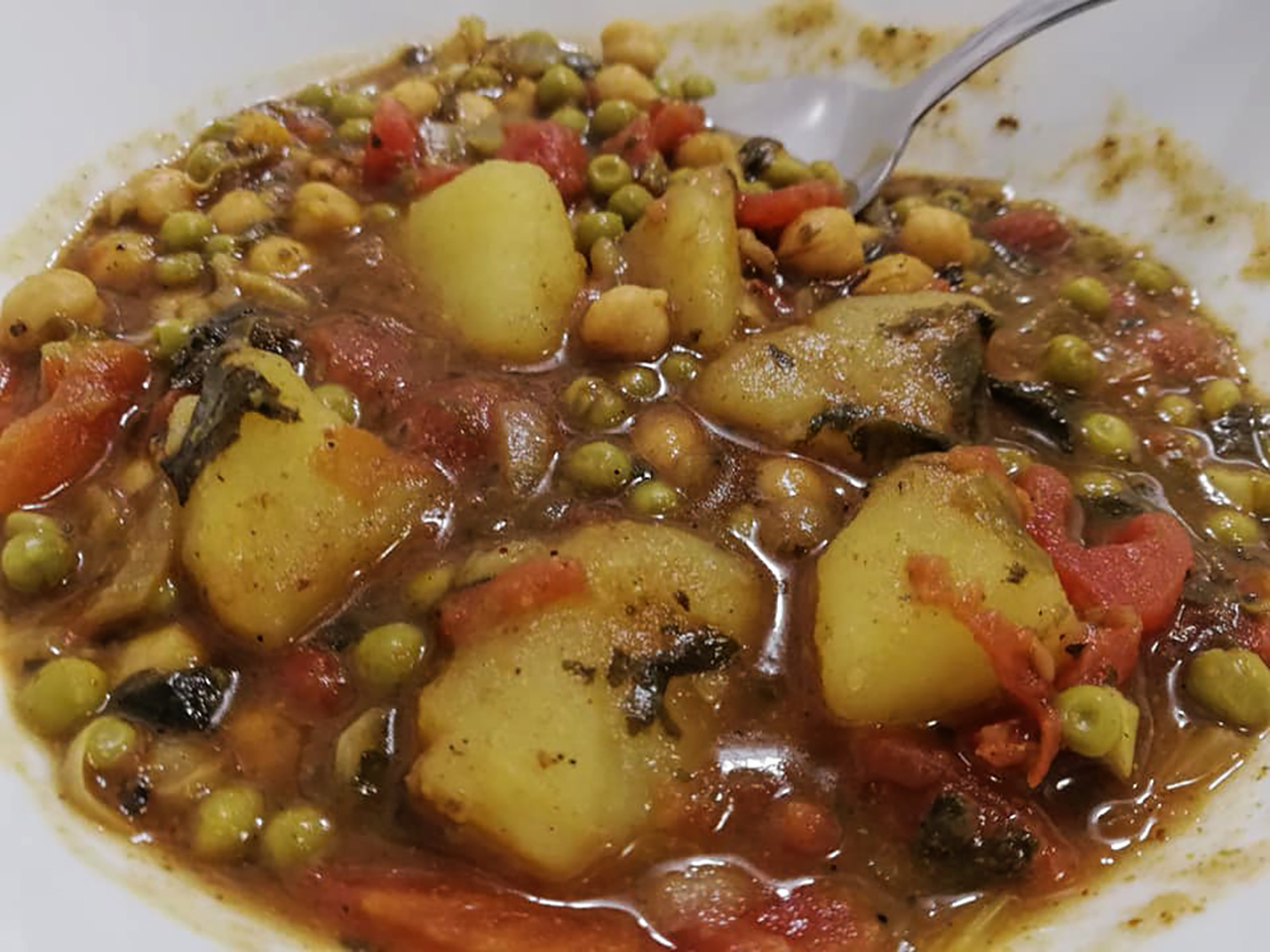 Spicy Vegan Potato Curry 
