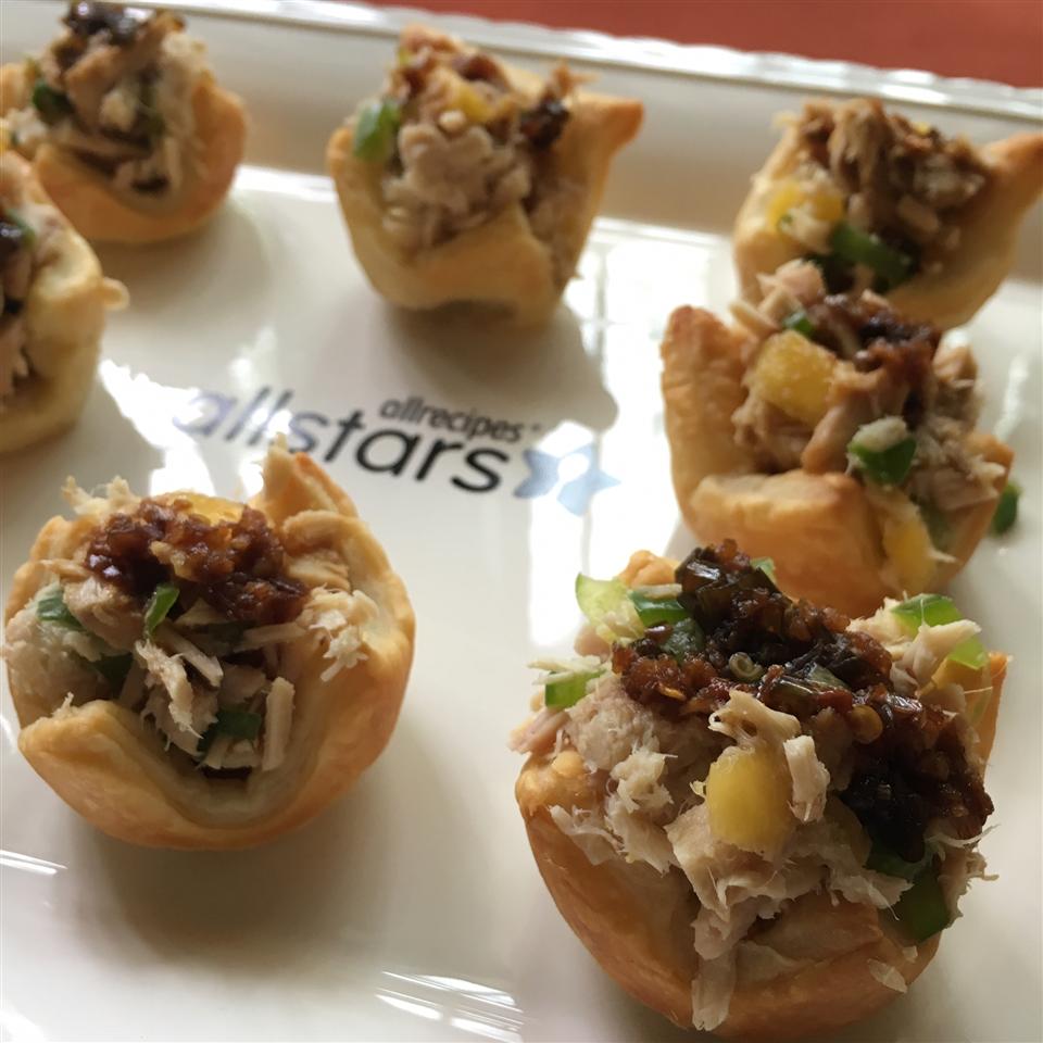 Sweet and Spicy Tuna Cups 