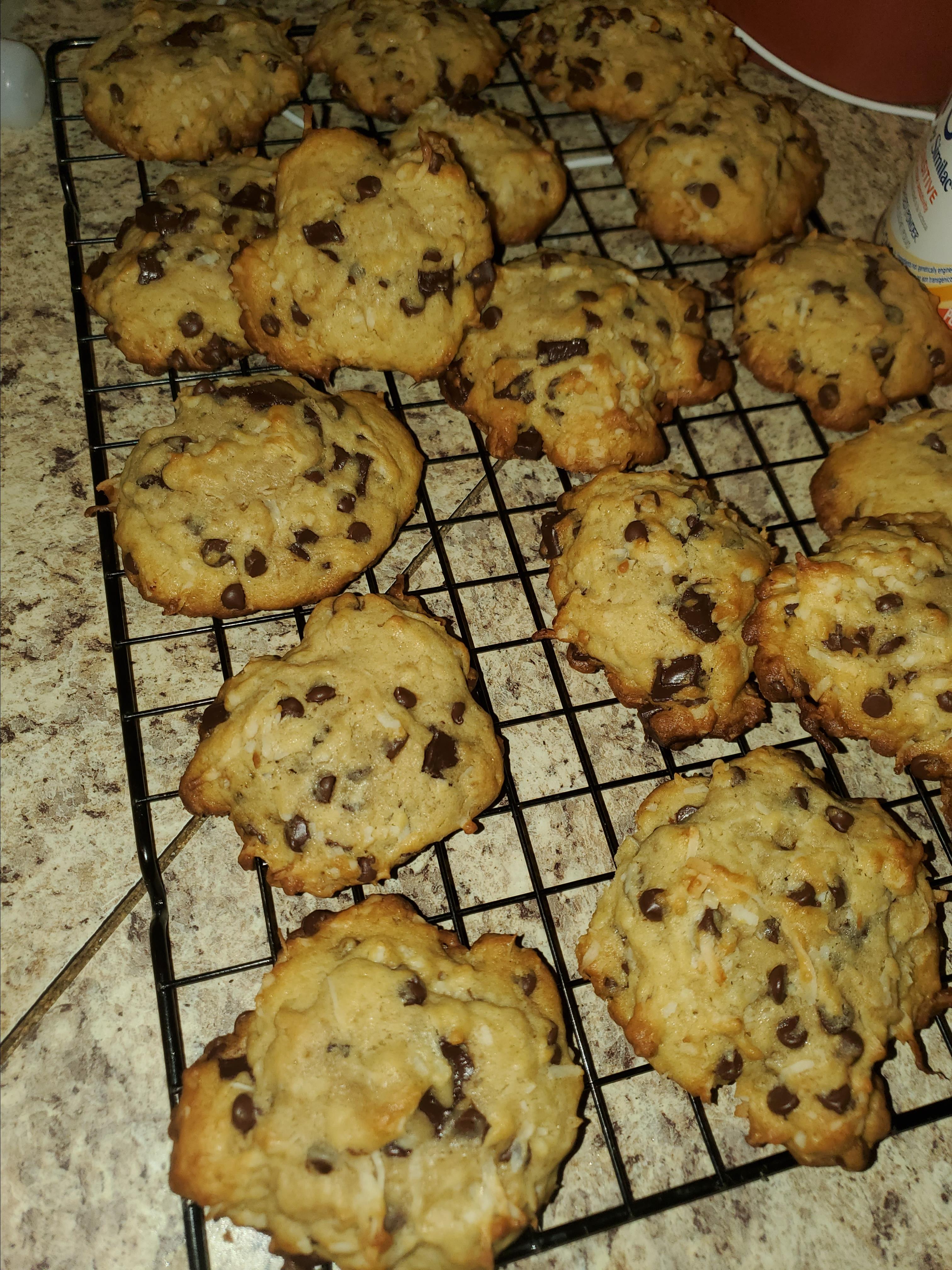 Chococonut Chip Cookies 