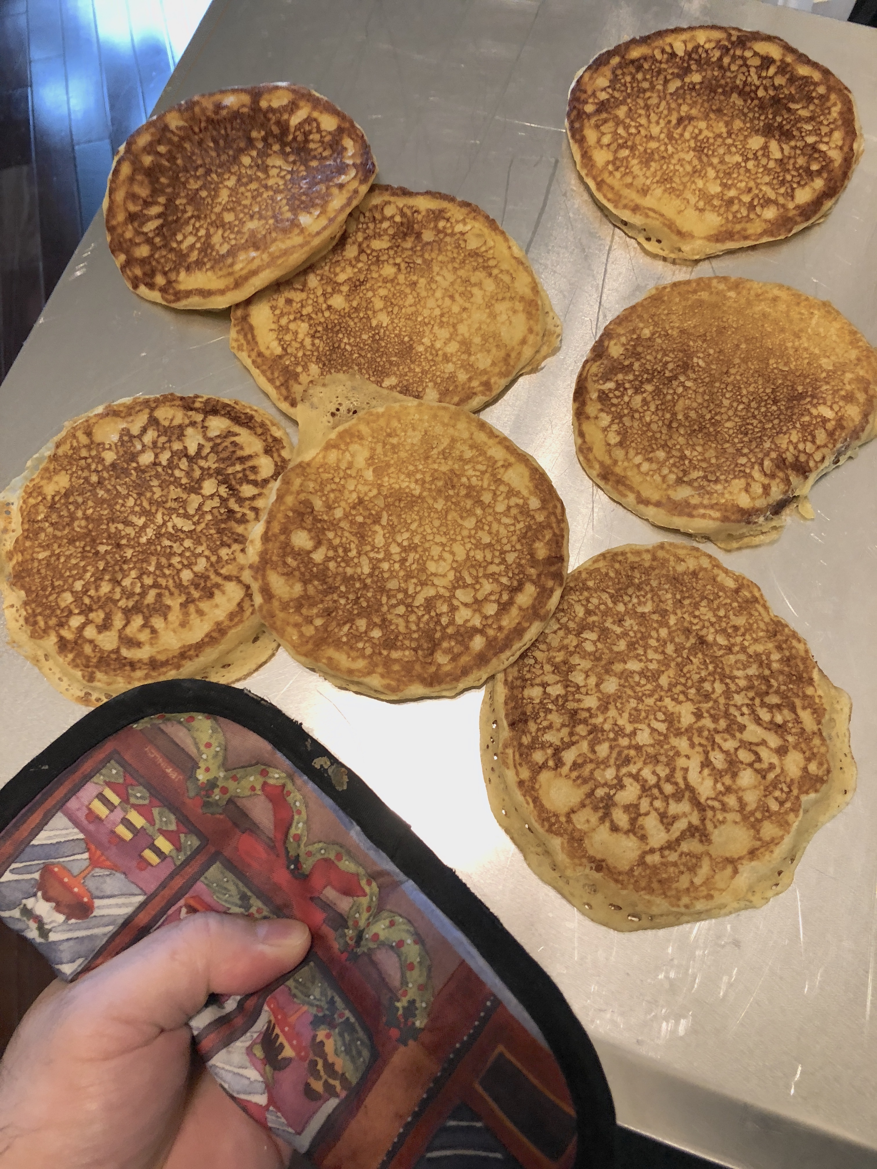 Truck-Stop Buttermilk Pancakes 