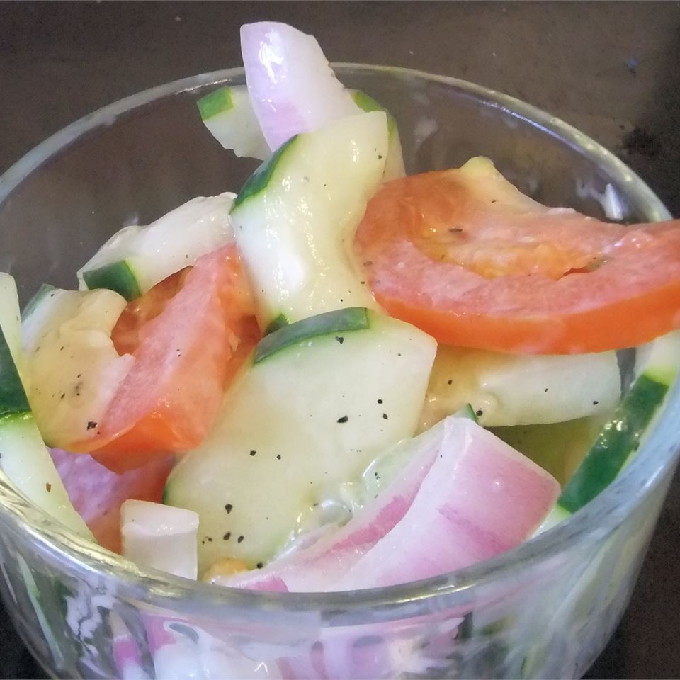 Refreshing Cucumber Salad 