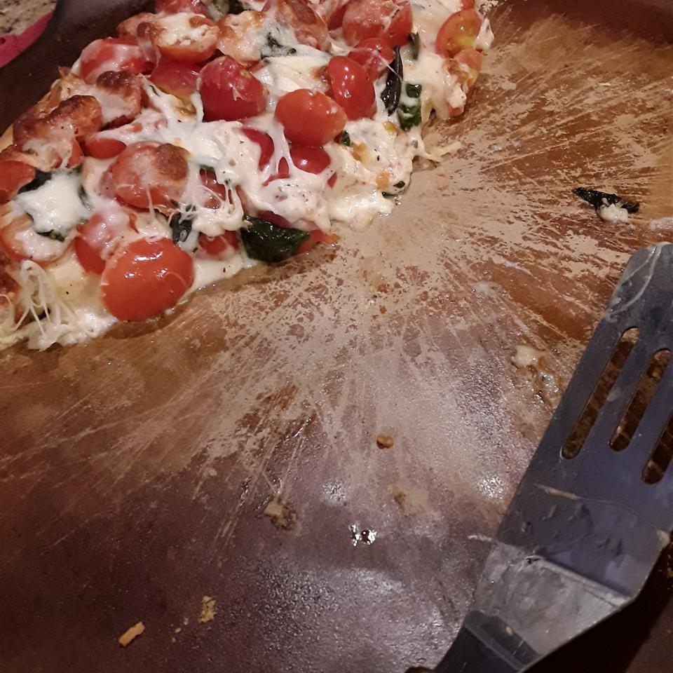 Fresh Tomato and Basil Pizza burdittm