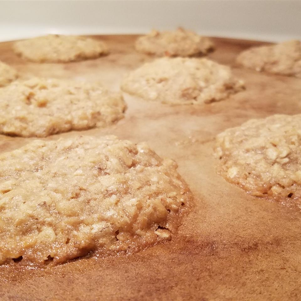 Aunt Gail's Oatmeal Lace Cookies Monica Carnall Eason