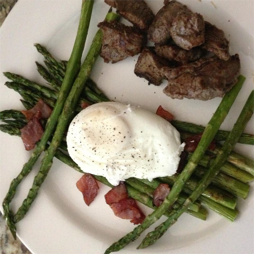 Roasted Asparagus Prosciutto and Egg 