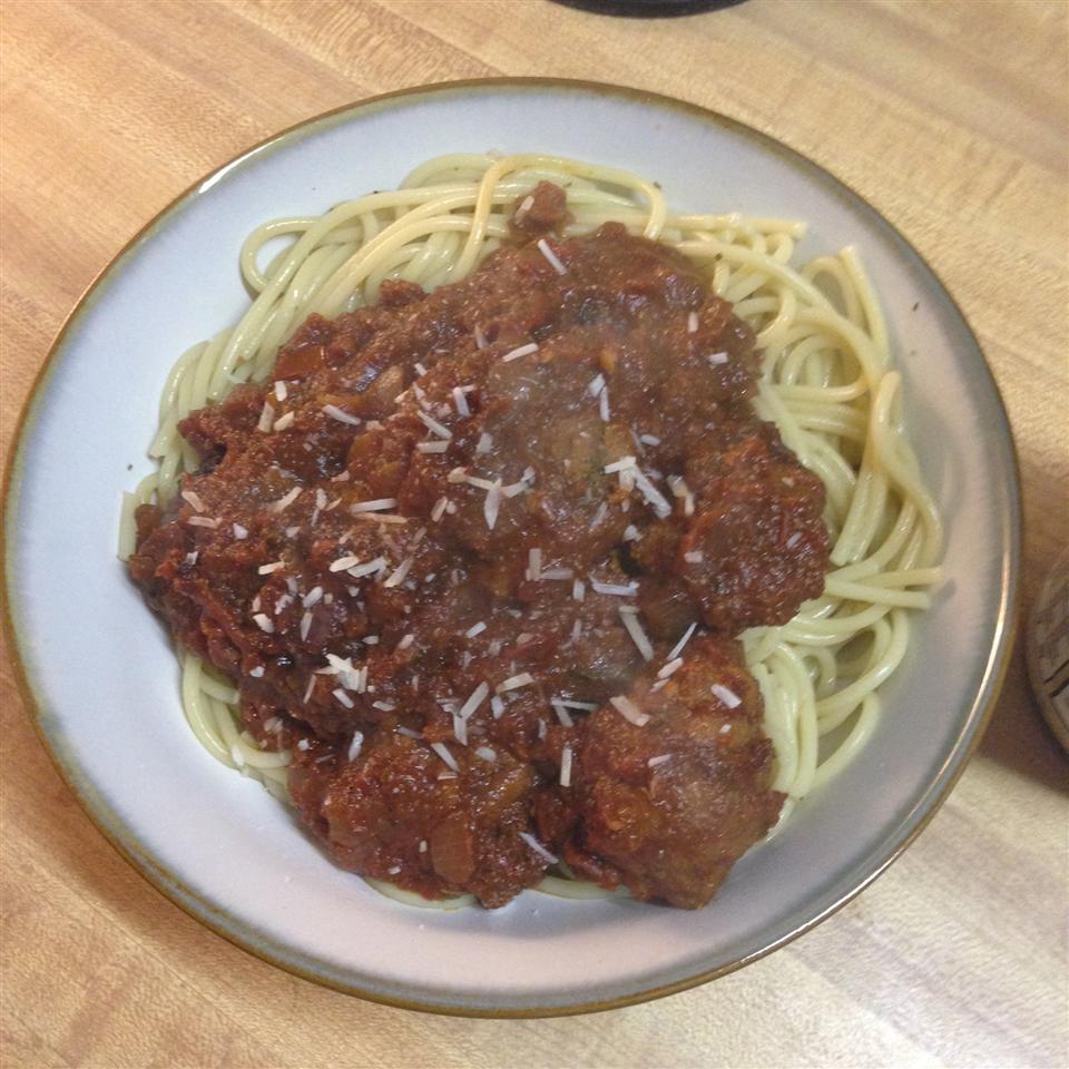 Megan's Amazing Spaghetti and Meatballs 