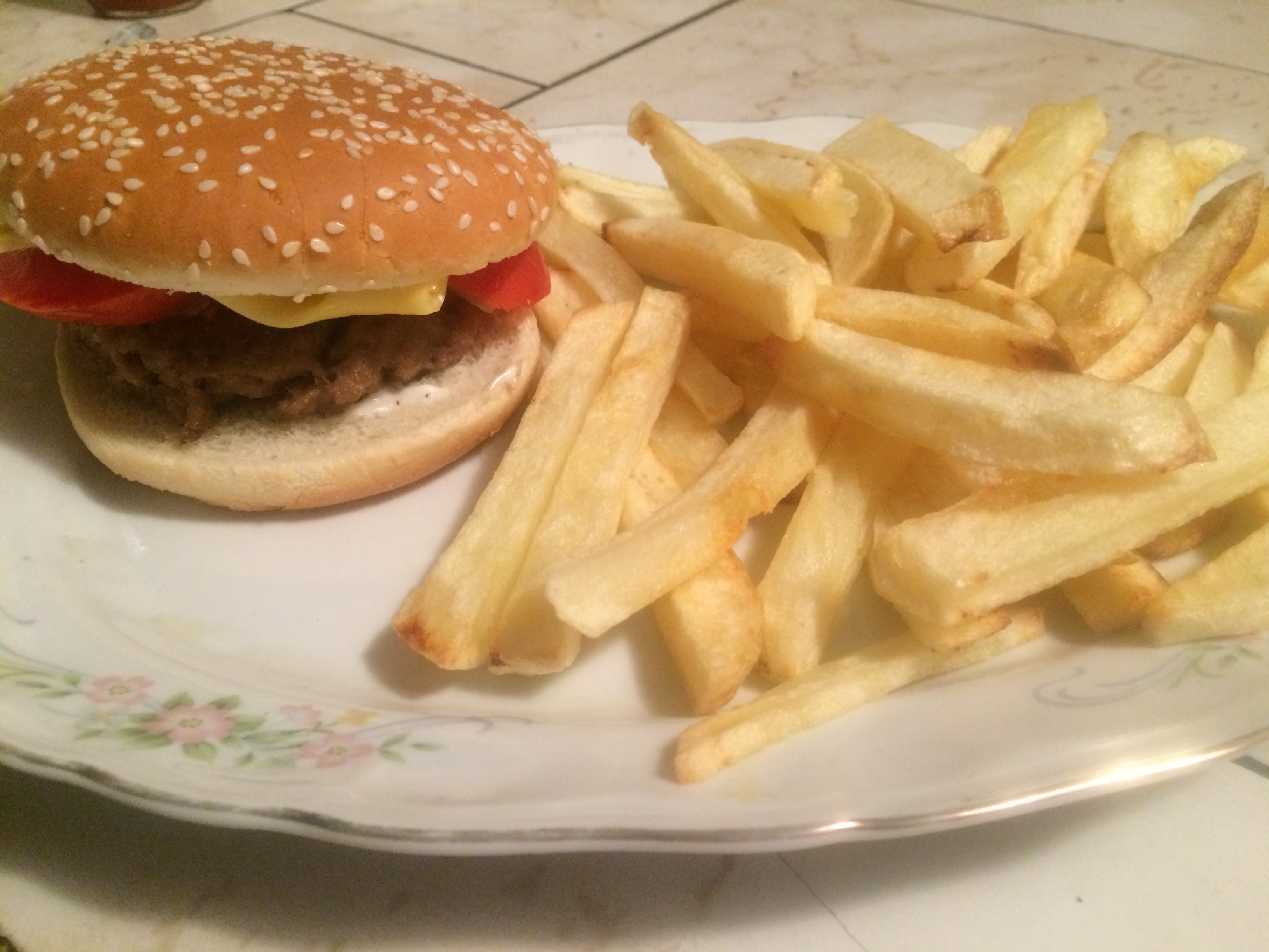 The Perfect Basic Burger Rania El Khayat