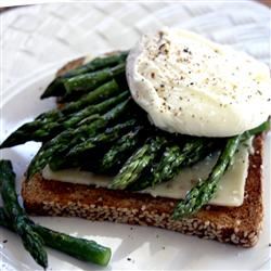Poached Eggs and Asparagus 