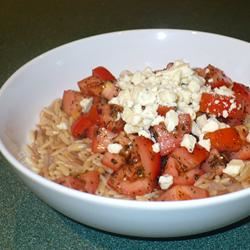 Orzo with Tomatoes, Basil, and Gorgonzola 
