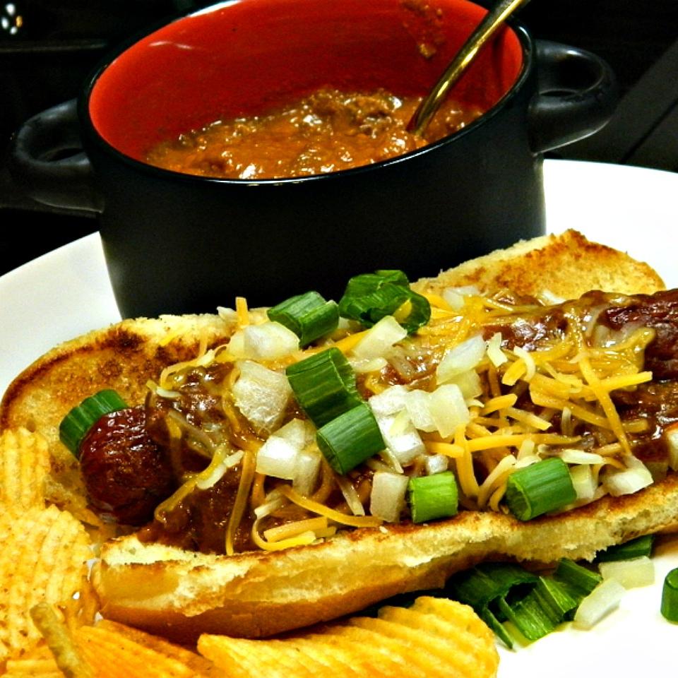 Chili Dogs with Cheese 
