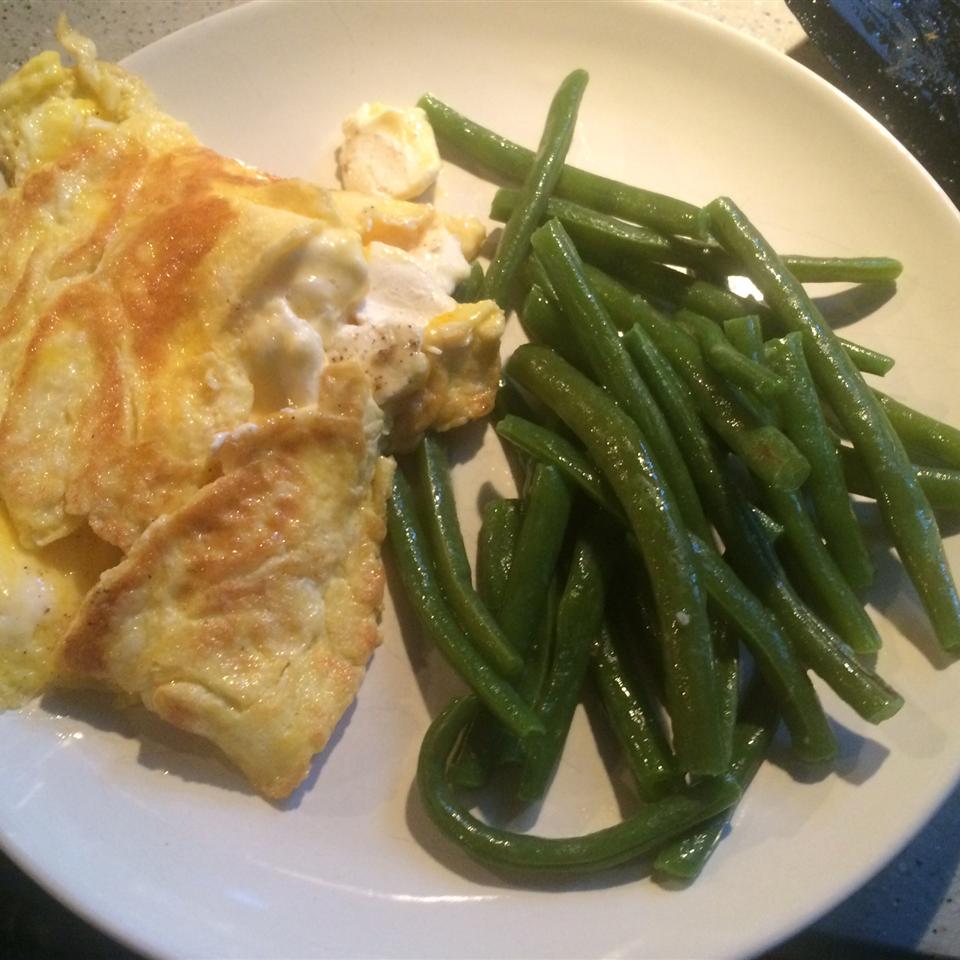 Herbed Cream Cheese Omelet 