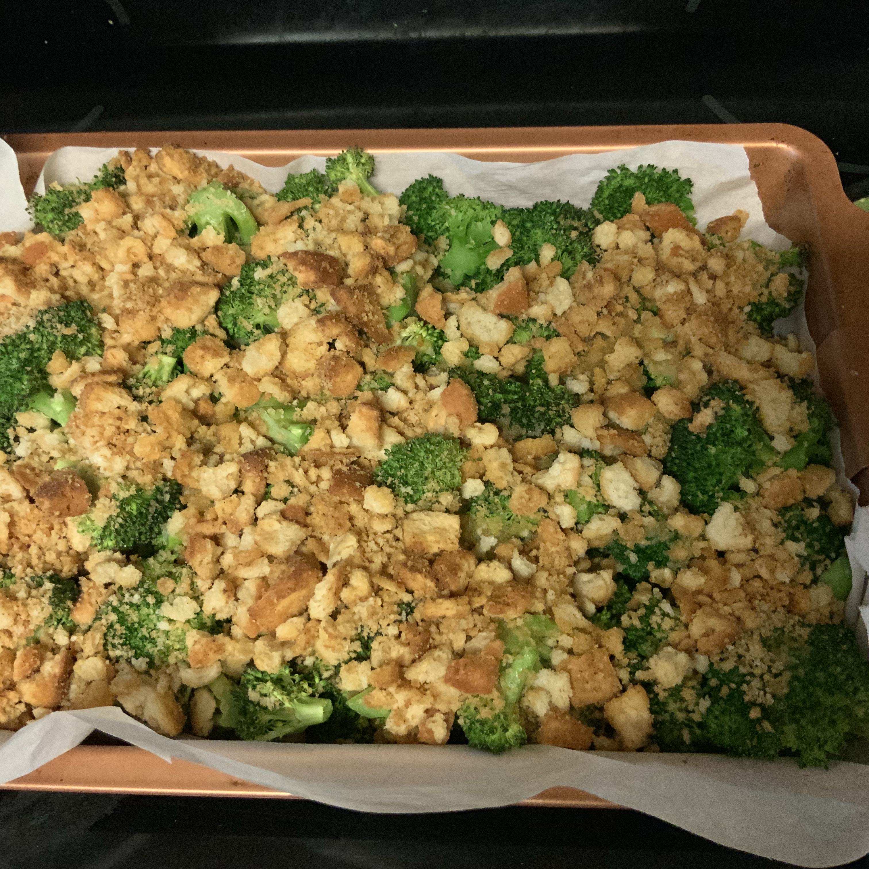 Broccoli with Buttery Crumbs 