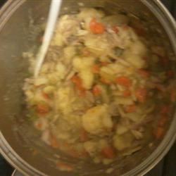 Quick and Super Easy Chicken and Dumplings 