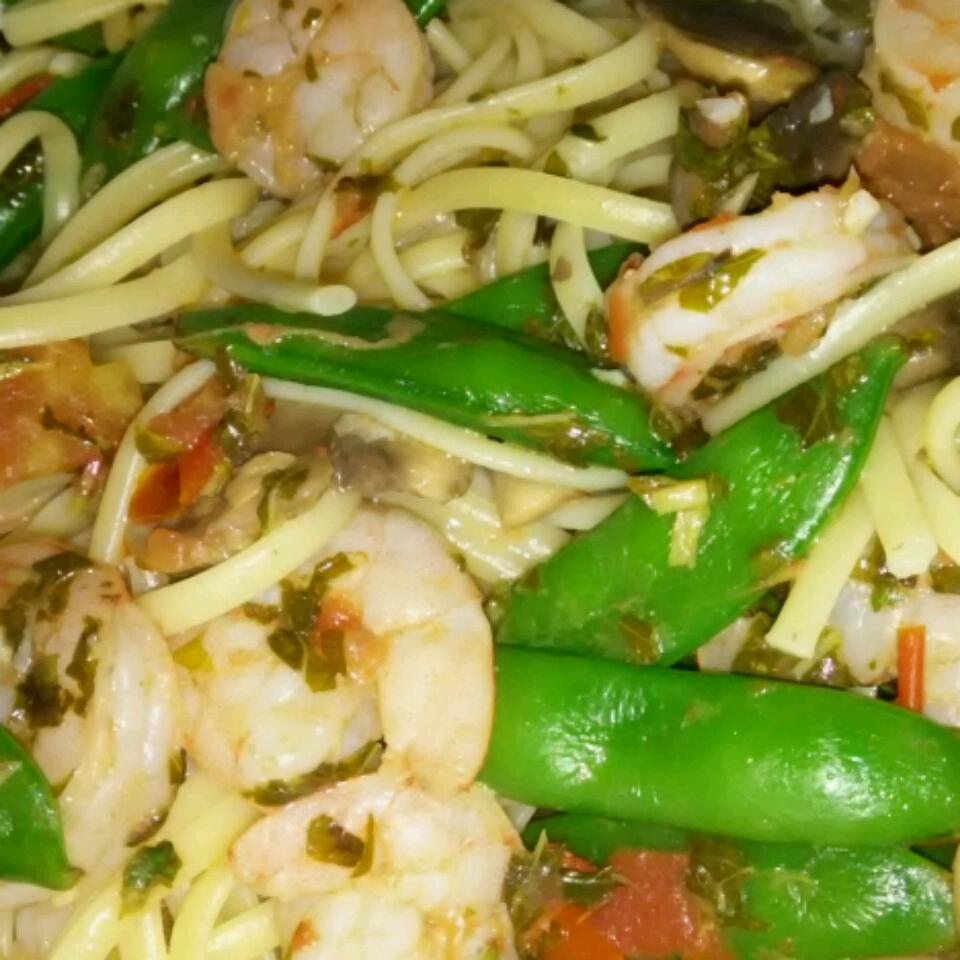 Pesto Shrimp Pasta 