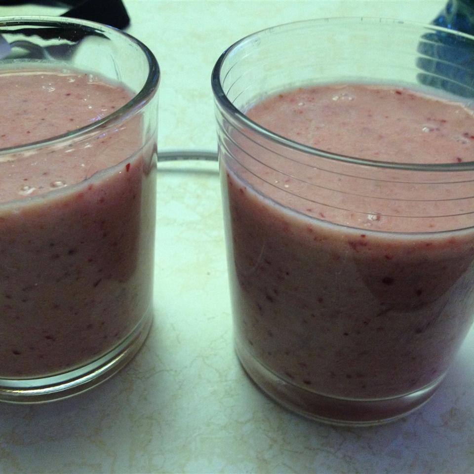 Cranberry Smoothie Shelby-Lori Persely