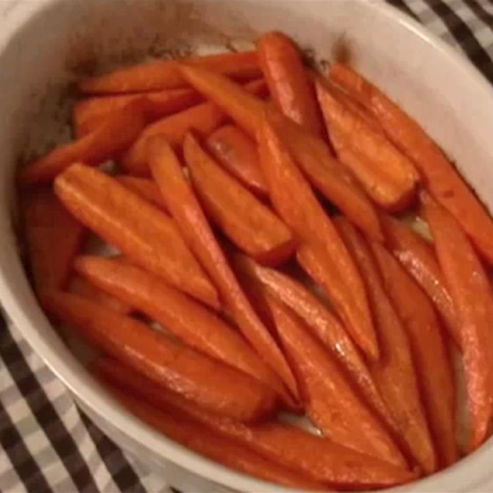 Chef John's Five-Spice Carrots 
