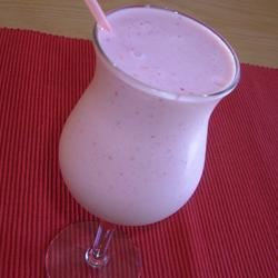 Asian Pear and Strawberry Smoothie 