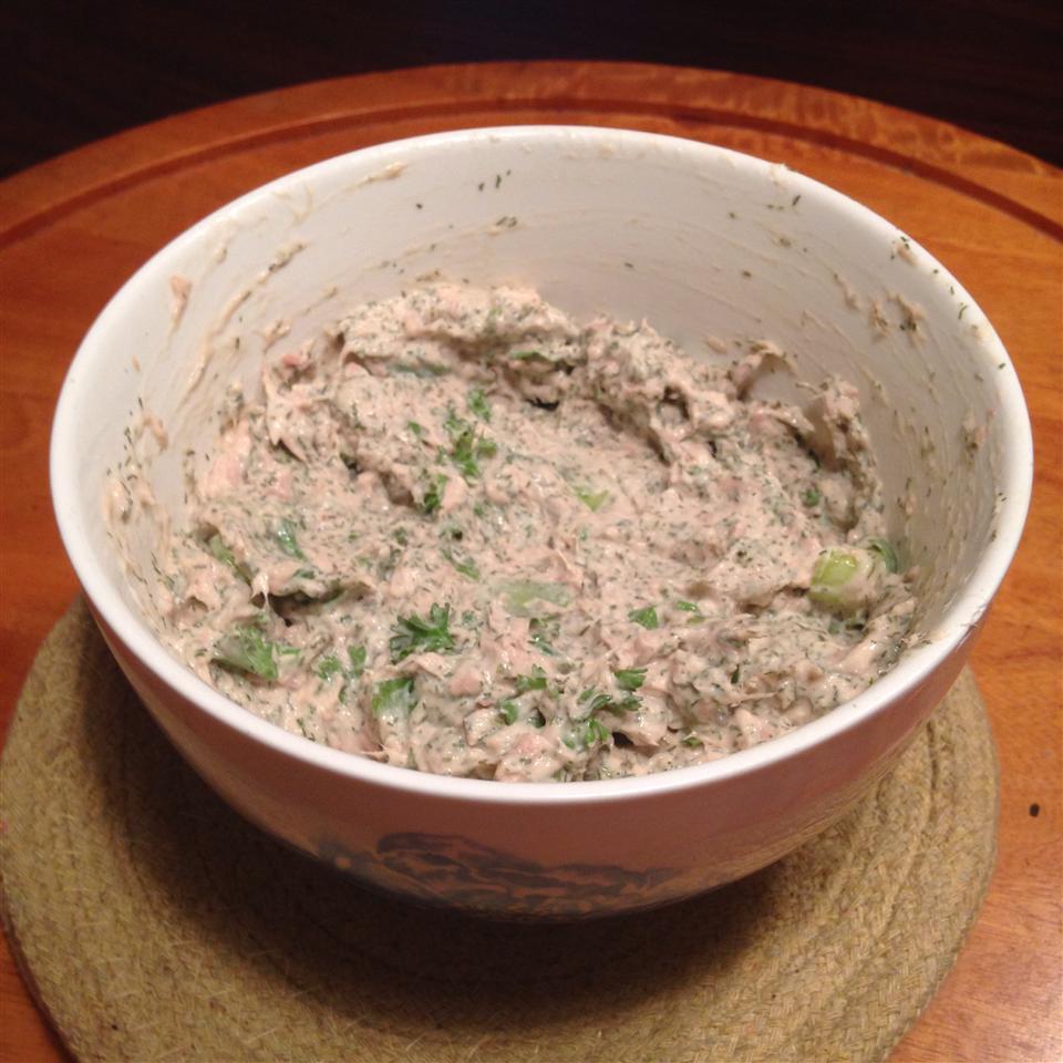 Tuna Salad With Fresh Dill 
