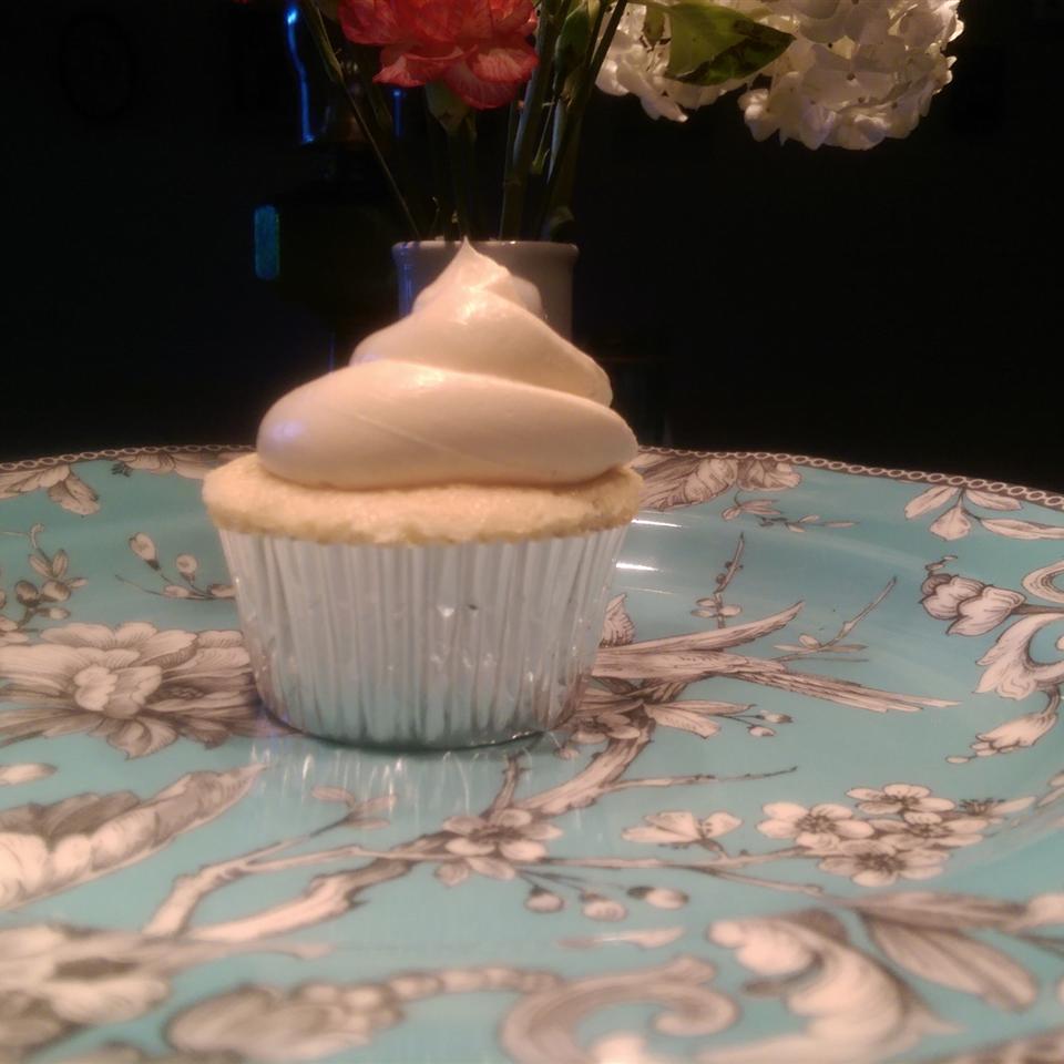 Almond Cupcake with Salted Caramel Buttercream Frosting 