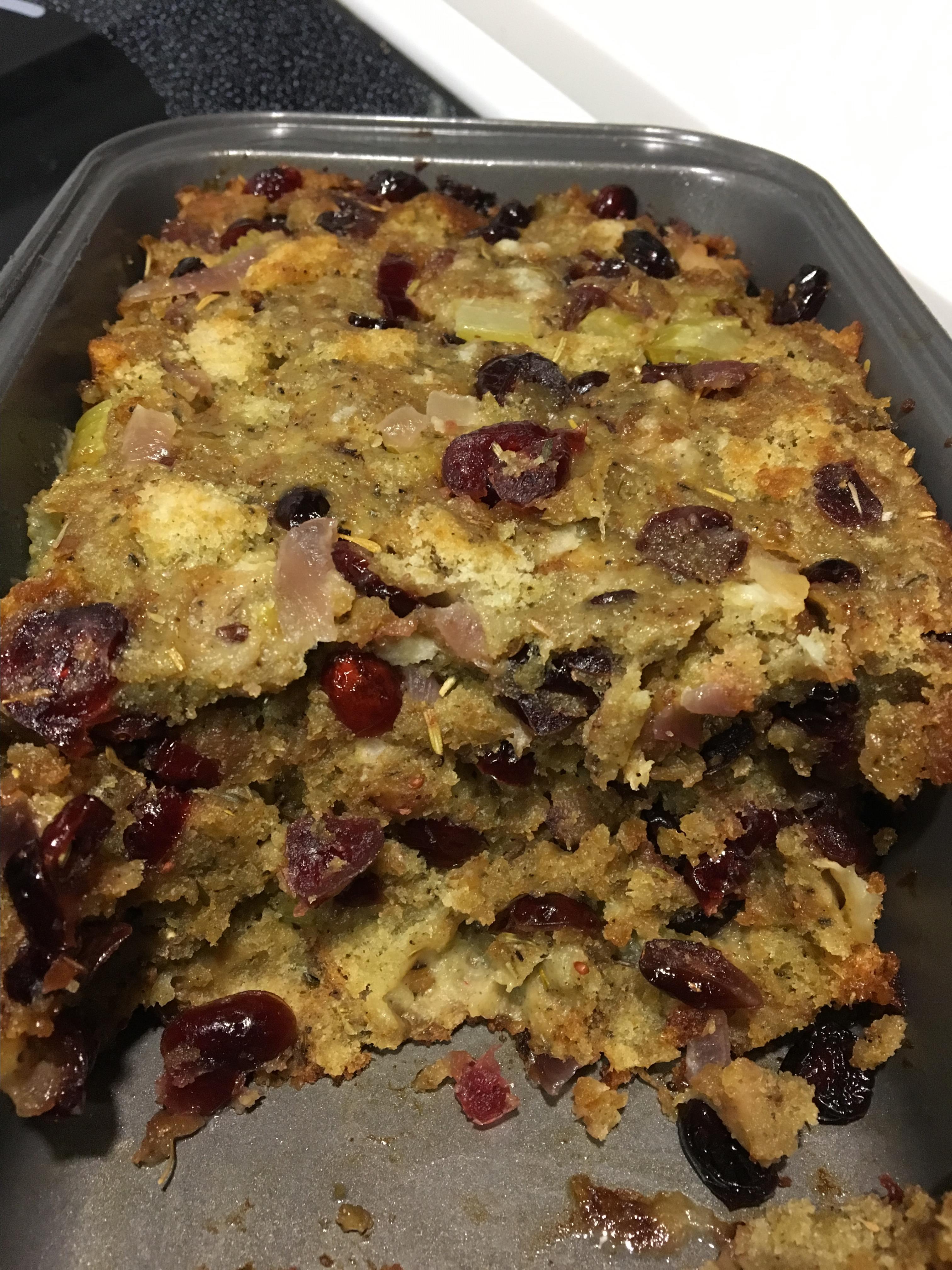 Awesome Sausage, Apple and Cranberry Stuffing 