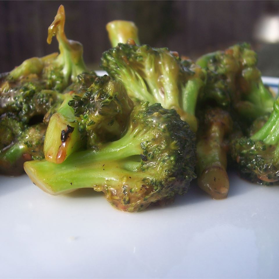 Stir-Fry Broccoli With Orange Sauce pomplemousse