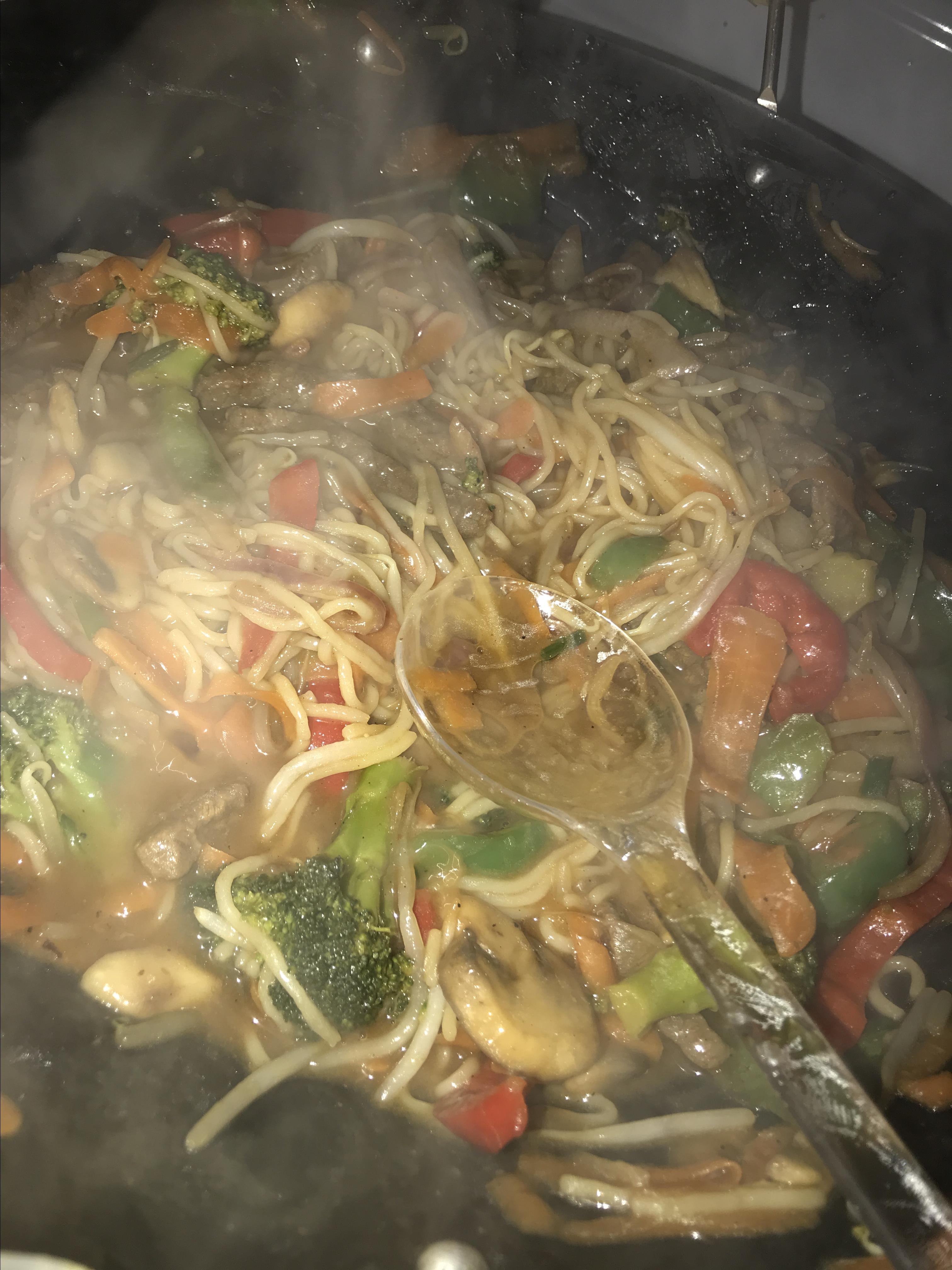 Beef Lo Mein 