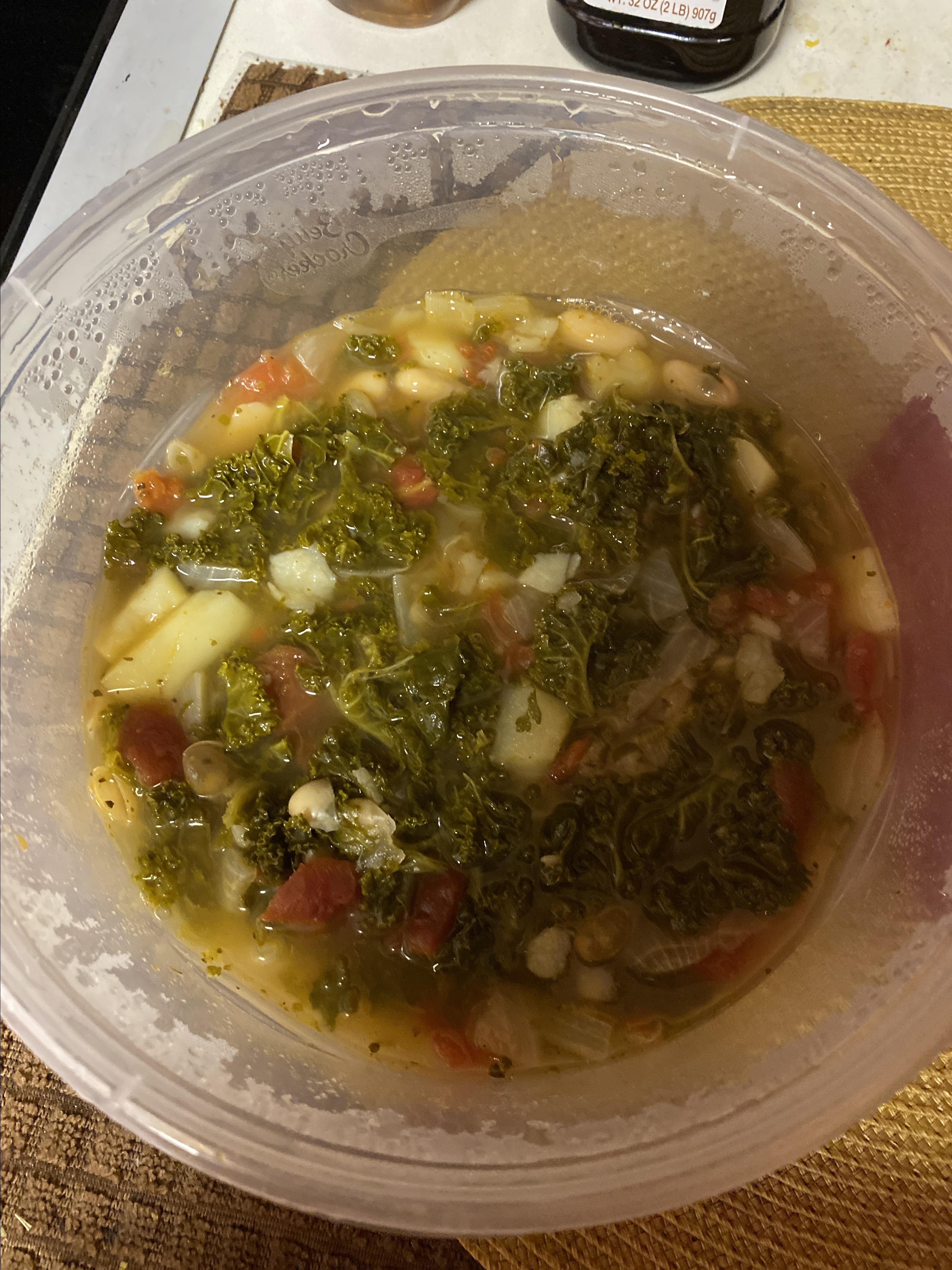 Vegetarian Kale Soup 