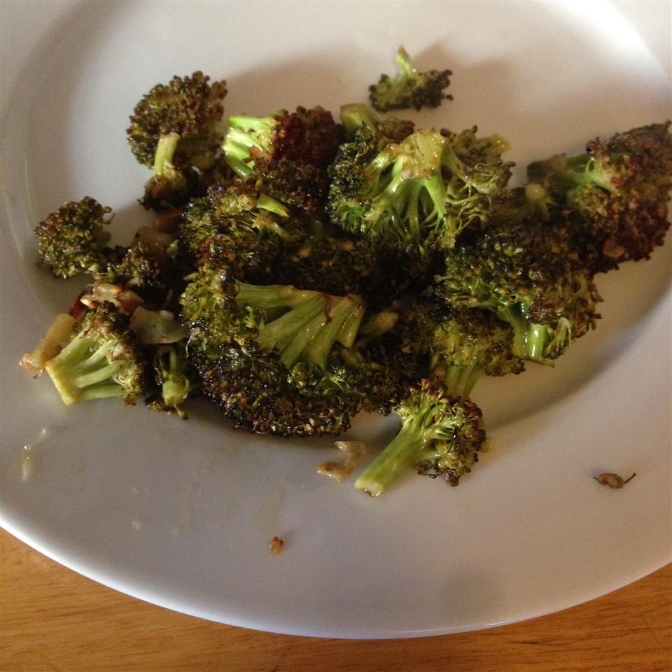 Garlic Roasted Broccoli 
