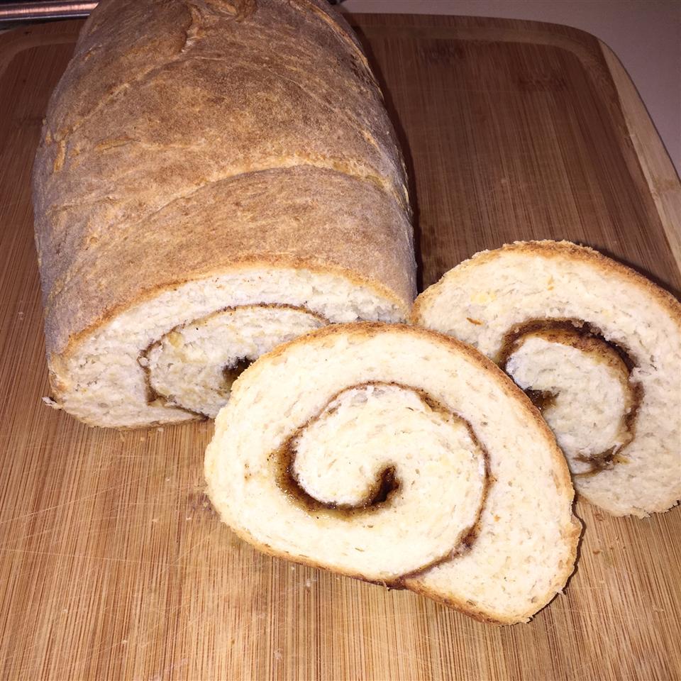 Kalacs (Hungarian Cinnamon Swirl Bread) 