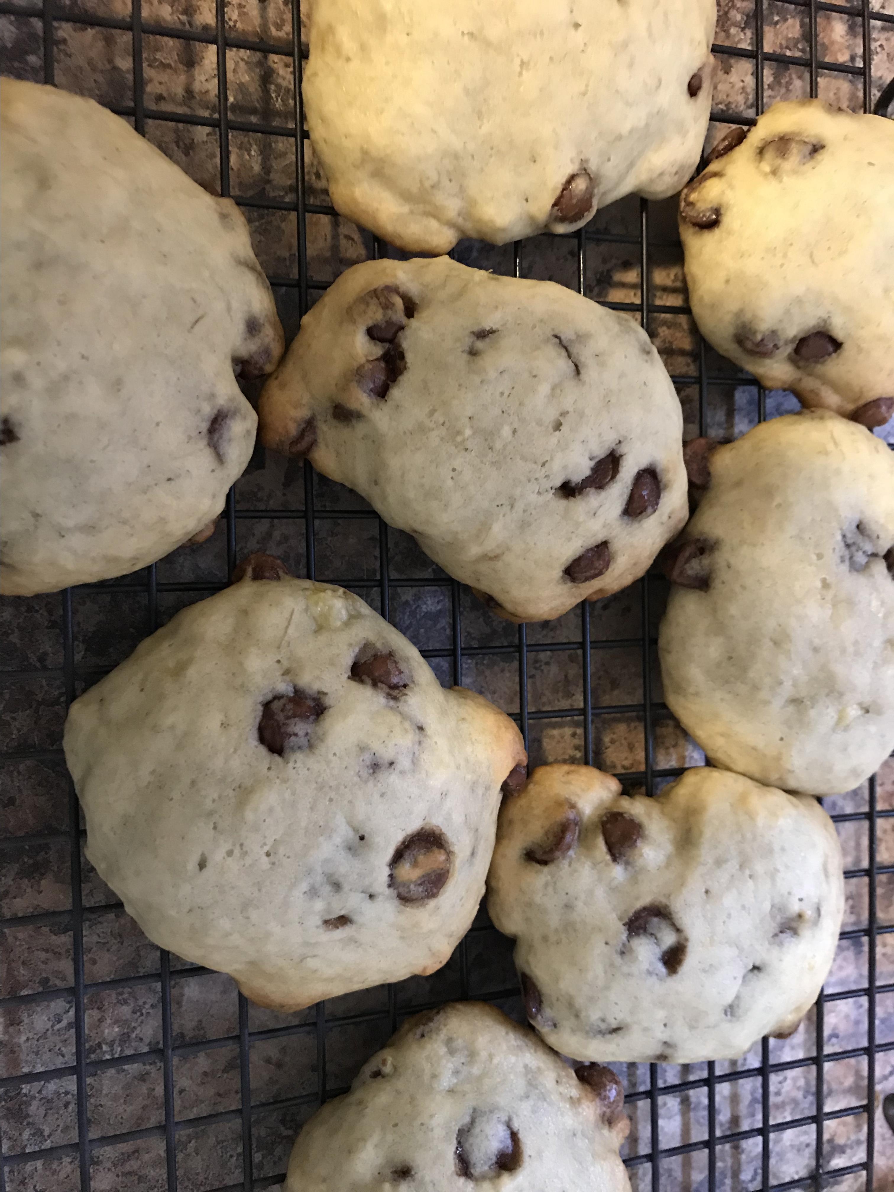 Easy Kids' Recipe for Fluffy Banana Cookies 