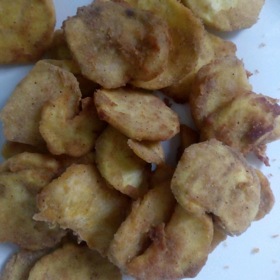 Fried Cinnamon Sweet Potato Chips 