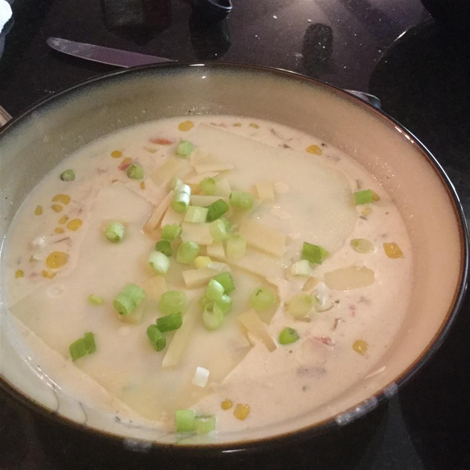 Creamy Chile Chicken Soup 