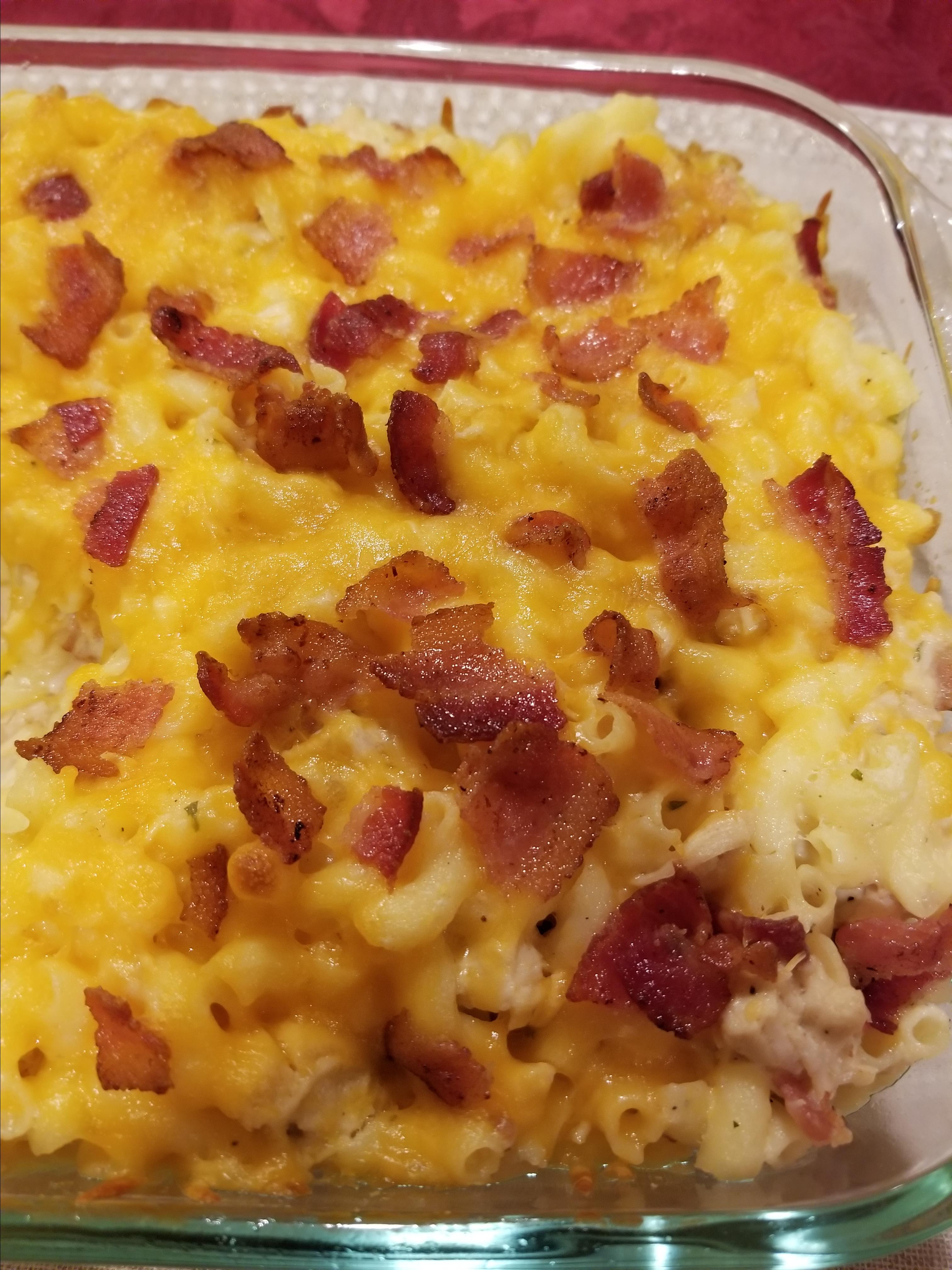 Chicken-Bacon-Ranch Pasta Bake thesweetestthing