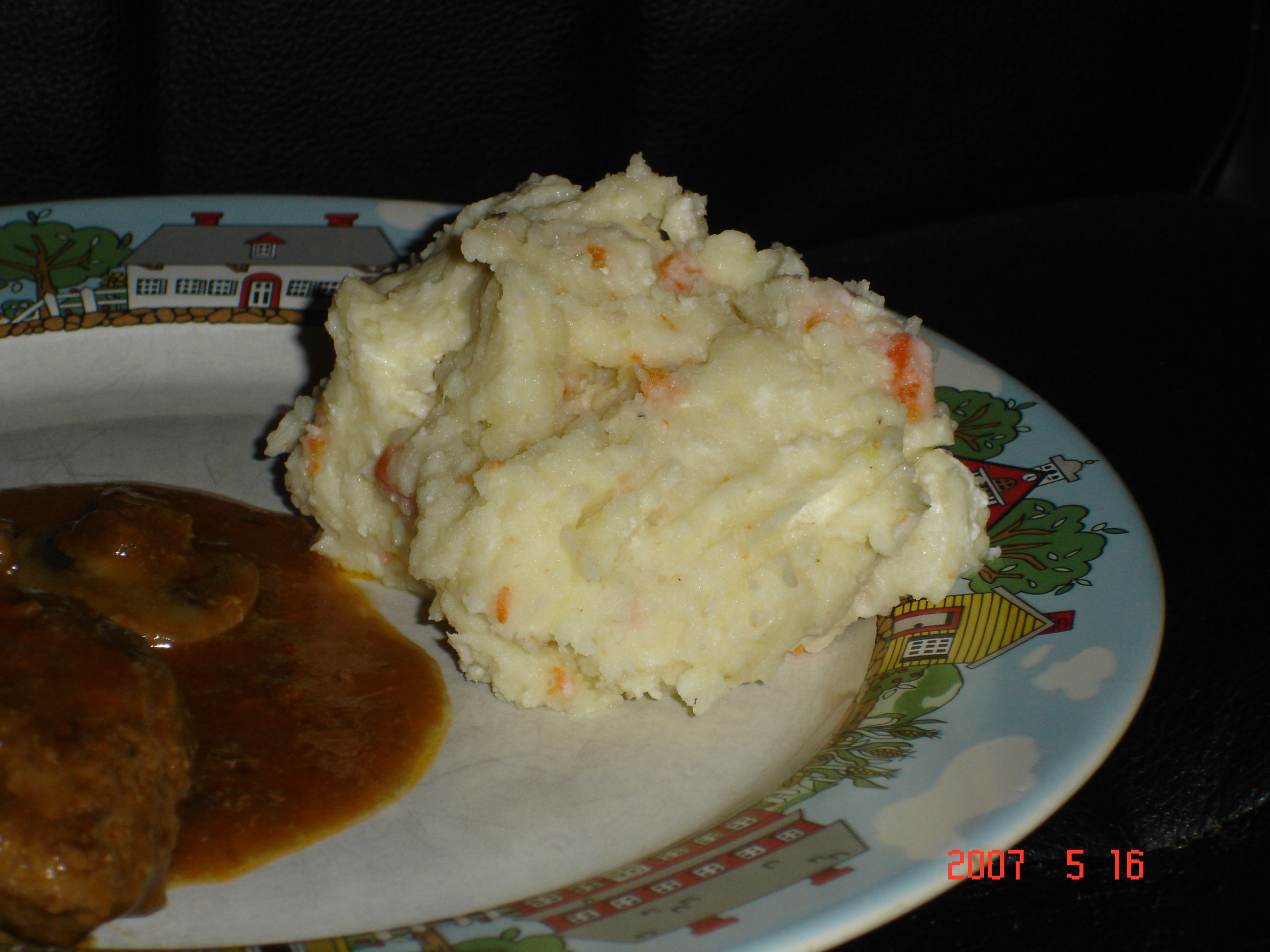 Spruced Up Mashed Potatoes MOLLE888