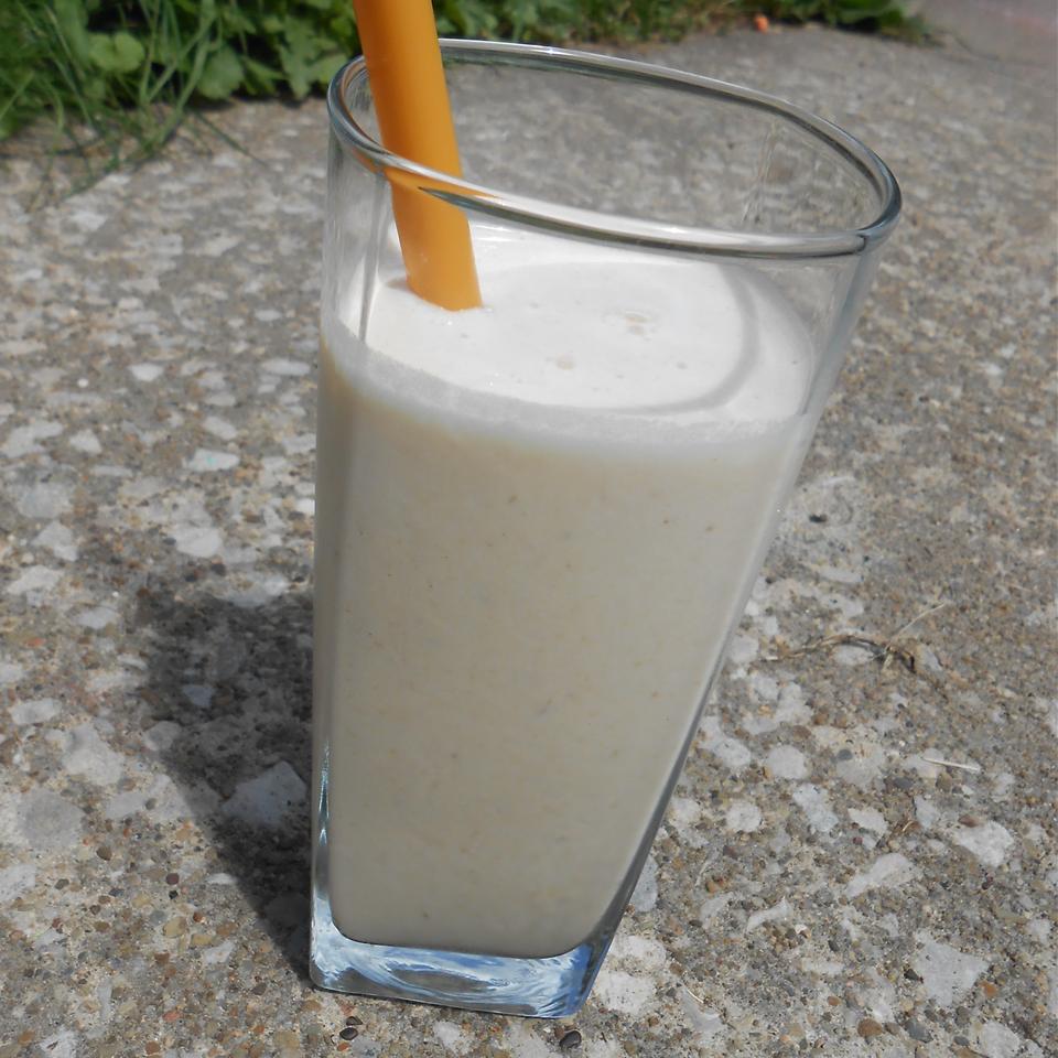 Peanut Butter and Banana Smoothie 