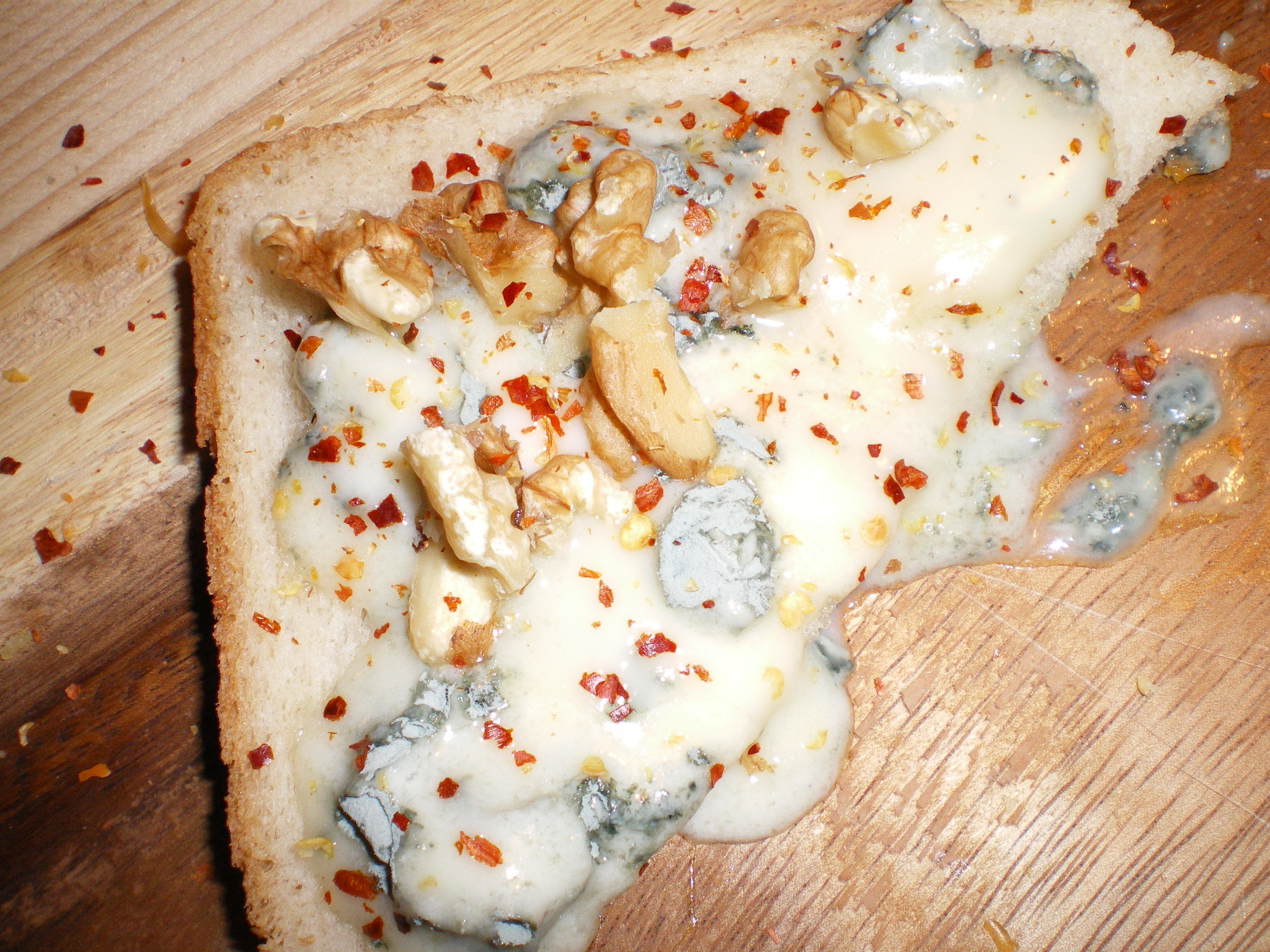 Blue Cheese Walnut Toasts Nuttylicious