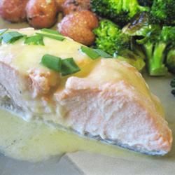 Poached Salmon with Hollandaise Sauce 