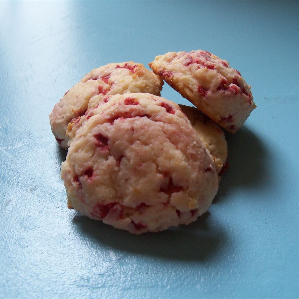 INCREDIBLE Raspberry Cheesecake Cookies 