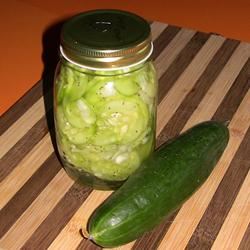 Refrigerator Pickles 