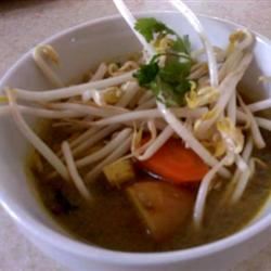 Vietnamese Style Vegetarian Curry Soup 