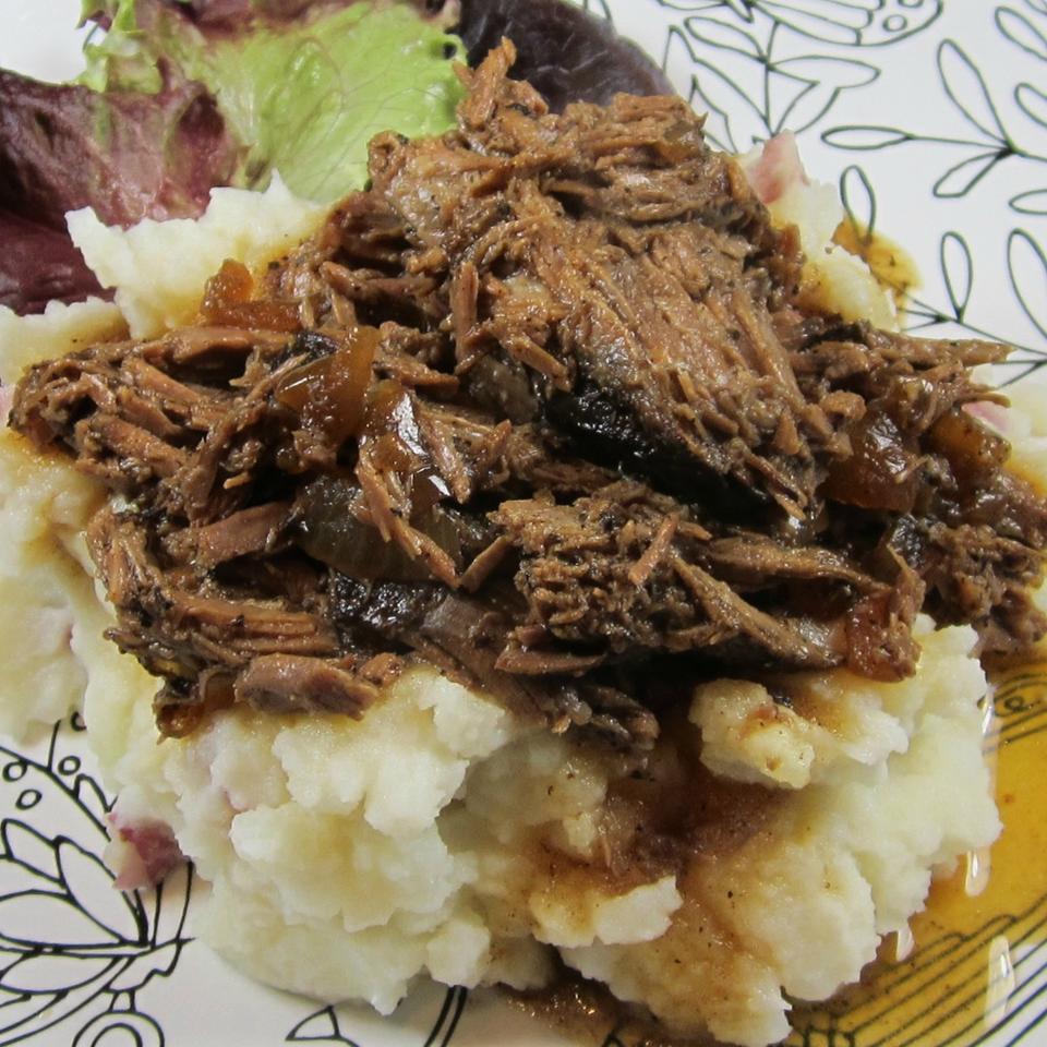 Pot Roast with Balsamic Onions 