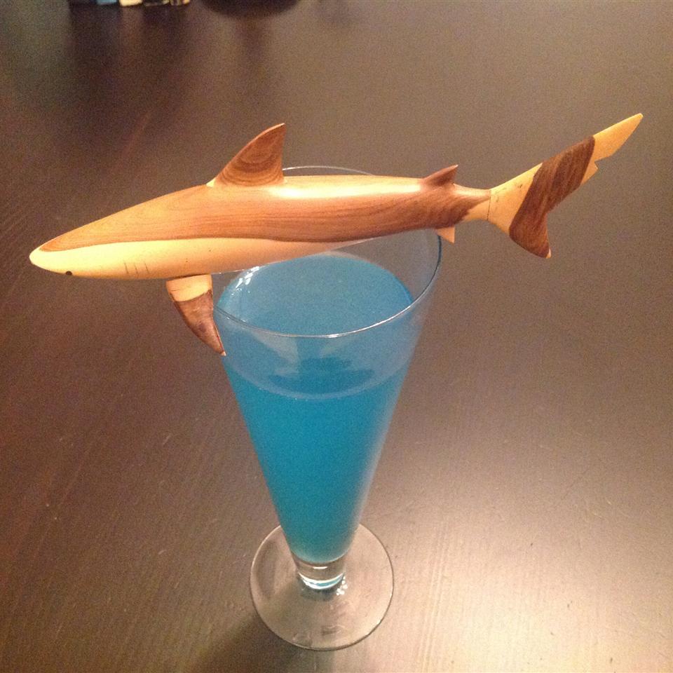 Sharknado Cocktail ONIOND