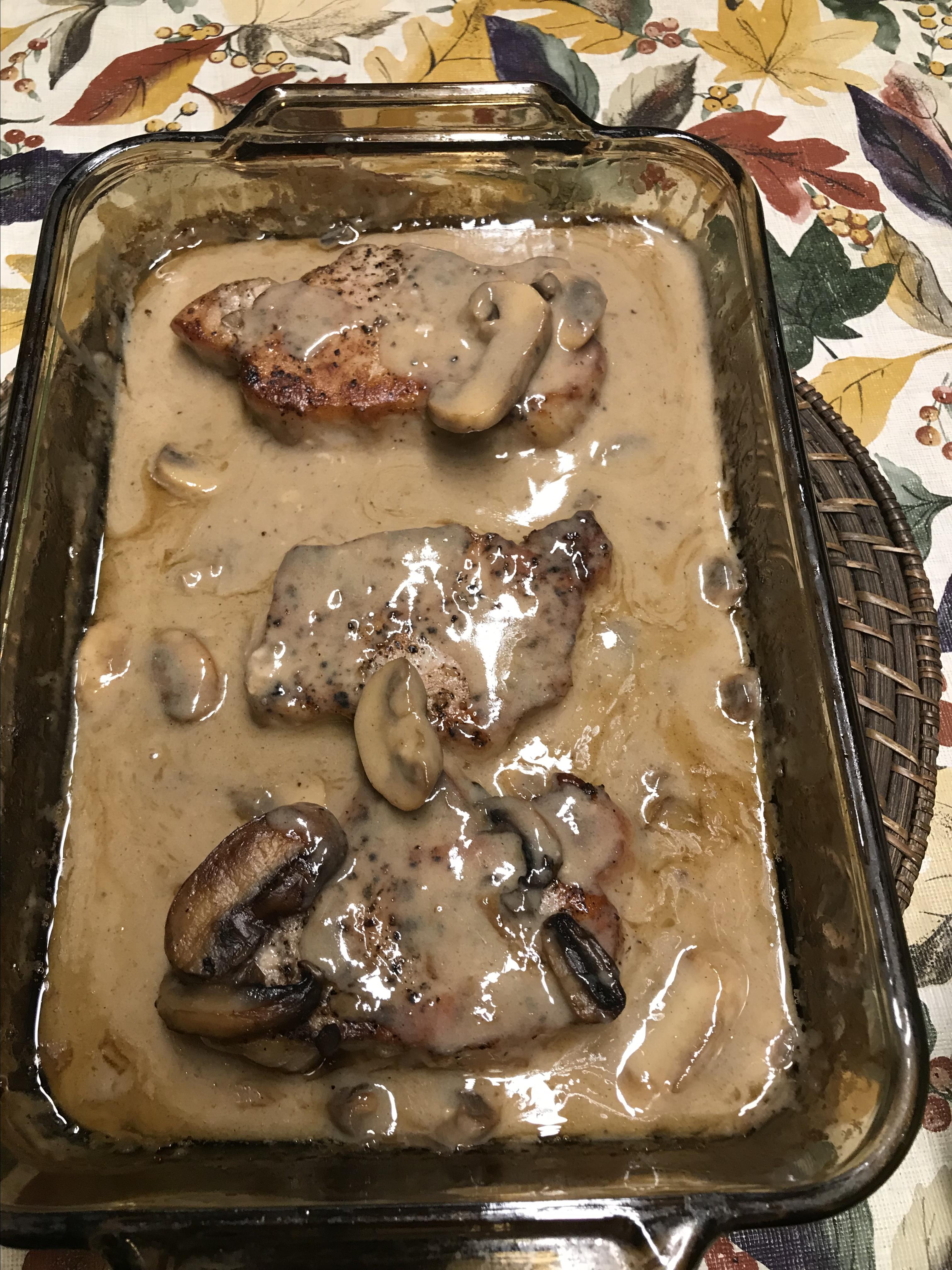 Pork Chops in Sherry-Mushroom Gravy 