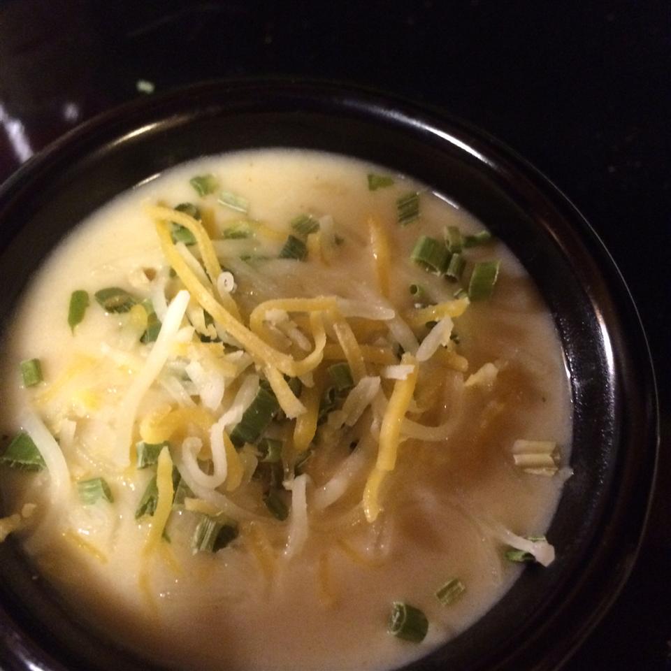 Cheesiest Potato Soup 